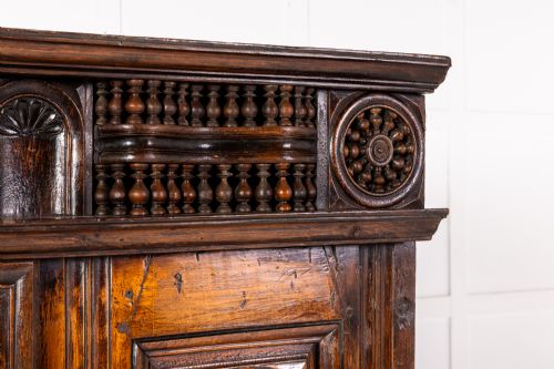 19TH CENTURY FRENCH BRETON OAK CABINET - ADDITIONAL PHOTO 5
