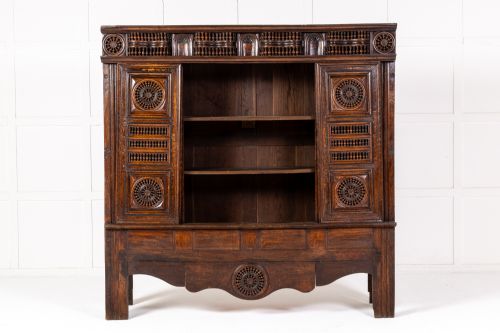 19TH CENTURY FRENCH BRETON OAK CABINET - ADDITIONAL PHOTO 6