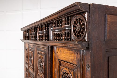 19TH CENTURY FRENCH BRETON OAK CABINET - ADDITIONAL PHOTO 8
