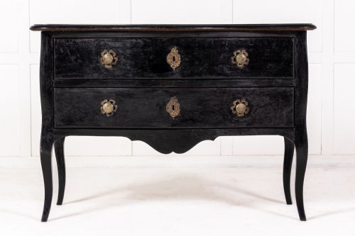 18th century french provincial ebonised commode - CATEGORY: ANTIQUE CHEST OF DRAWERS - DATED 18TH CENTURY