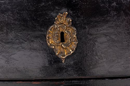 18TH CENTURY FRENCH PROVINCIAL EBONISED COMMODE - ADDITIONAL PHOTO 3