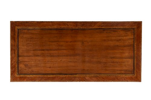 18TH CENTURY ITALIAN CHERRY AND WALNUT COMMODE - ADDITIONAL PHOTO 3
