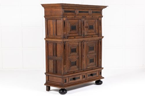 small 18th century dutch oak cabinet - CATEGORY: ANTIQUE CUPBOARDS - DATED 18TH CENTURY
