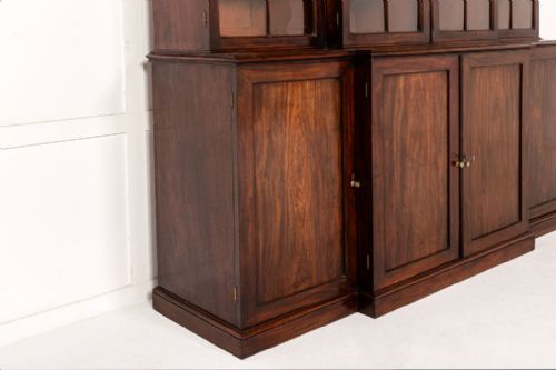 19TH CENTURY ENGLISH REGENCY MAHOGANY BOOKCASE ATTRIBUTED TO GILLOWS - ADDITIONAL PHOTO 4