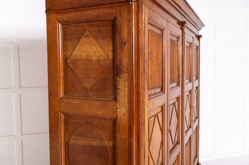 18TH CENTURY ITALIAN CHERRYWOOD CABINET - ADDITIONAL PHOTO 7