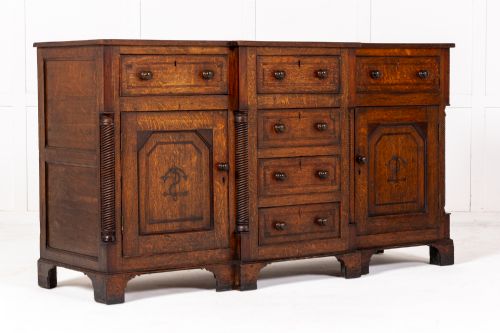18th century oak dresser dresser base - CATEGORY: ANTIQUE SIDEBOARDS - DATED 18TH CENTURY
