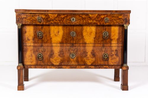 PAIR OF LATE 18TH CENTURY ITALIAN WALNUT COMMODES - ADDITIONAL PHOTO 6