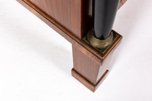 PAIR OF LATE 18TH CENTURY ITALIAN WALNUT COMMODES - ADDITIONAL PHOTO 9