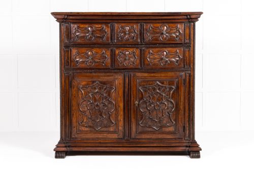 EARLY 18TH CENTURY ITALIAN WALNUT CABINET - ADDITIONAL PHOTO 1