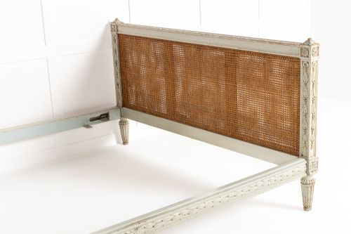 19TH CENTURY FRENCH PAINTED BED - ADDITIONAL PHOTO 7