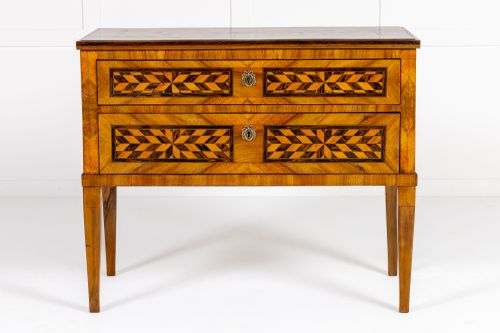 18TH CENTURY FRENCH LOUIS XVI PERIOD WALNUT PARQUETRY COMMODE - ADDITIONAL PHOTO 1