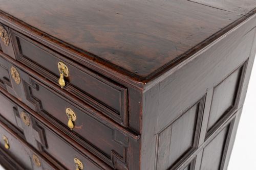 17TH CENTURY ENGLISH OAK CHEST OF DRAWERS - ADDITIONAL PHOTO 7