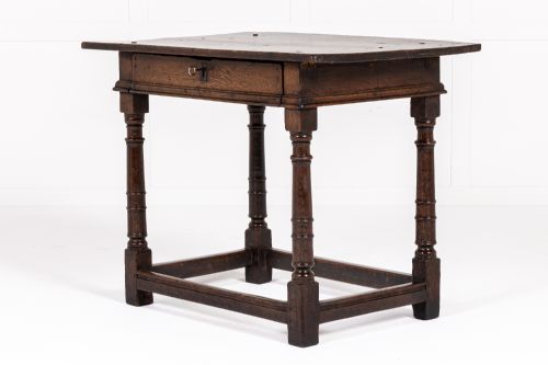 SMALL 17TH CENTURY ENGLISH OAK SIDE TABLE