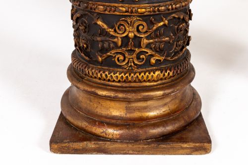 PAIR OF GRAND SCALE 19TH CENTURY PAINTED AND PARCEL GILT COLUMNS - ADDITIONAL PHOTO 6