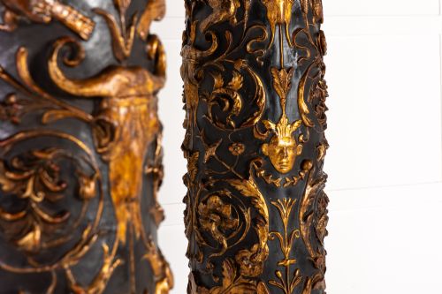 PAIR OF GRAND SCALE 19TH CENTURY PAINTED AND PARCEL GILT COLUMNS - ADDITIONAL PHOTO 12