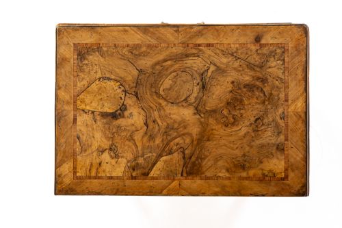 PAIR OF 18TH CENTURY ITALIAN WALNUT SMALL CHEST OF DRAWERSBEDSIDE CABINETS - ADDITIONAL PHOTO 4