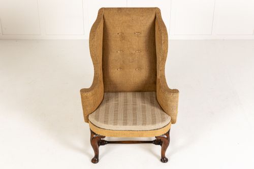 18TH CENTURY GEORGE I ENGLISH WALNUT WING CHAIR CIRCA 1720 - ADDITIONAL PHOTO 1