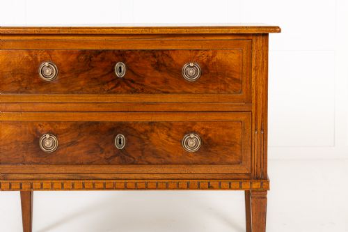 SMALL LATE 18TH CENTURY FRENCH LOUIS XVI PERIOD WALNUT COMMODE - ADDITIONAL PHOTO 3