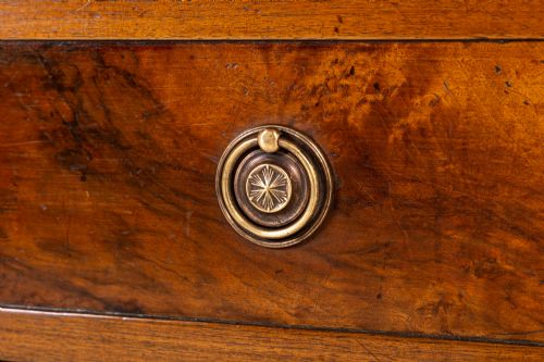 SMALL LATE 18TH CENTURY FRENCH LOUIS XVI PERIOD WALNUT COMMODE - ADDITIONAL PHOTO 4