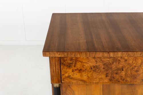 PAIR OF 19TH CENTURY FRENCH WALNUT COMMODES - ADDITIONAL PHOTO 4
