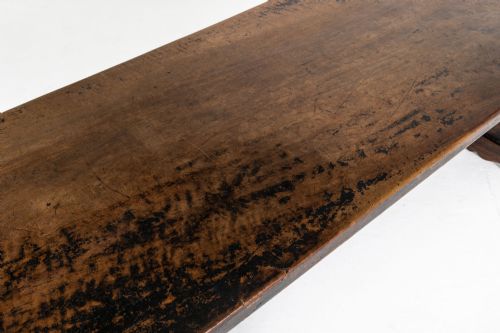 17TH CENTURY ITALIAN WALNUT TABLE - ADDITIONAL PHOTO 2