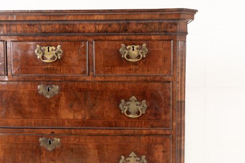 18TH CENTURY ENGLISH WALNUT CHEST ON CHEST - ADDITIONAL PHOTO 3