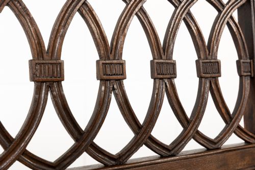 18TH CENTURY ITALIAN WALNUT BENCH - ADDITIONAL PHOTO 3