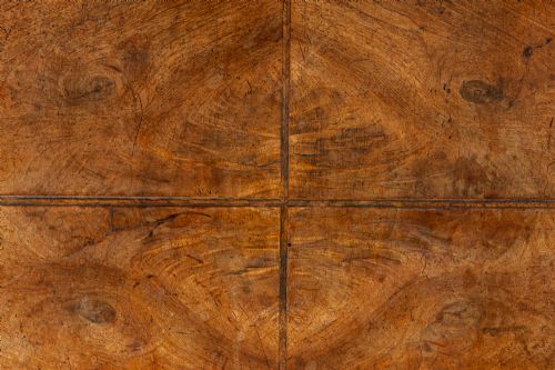 EARLY 18TH CENTURY GEORGE I ENGLISH WALNUT LOWBOY - ADDITIONAL PHOTO 5