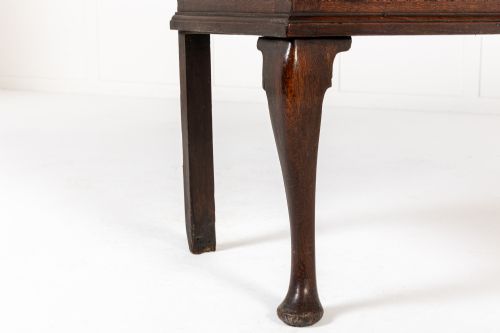 18TH CENTURY ENGLISH OAK DRESSER BASE - ADDITIONAL PHOTO 7