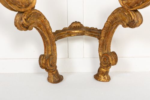 SMALL 18TH CENTURY GILTWOOD CONSOLE TABLE - ADDITIONAL PHOTO 2