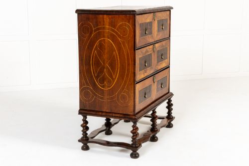 LATE 17THEARLY 18TH CENTURY ENGLISH WALNUT CHEST ON STAND - ADDITIONAL PHOTO 10