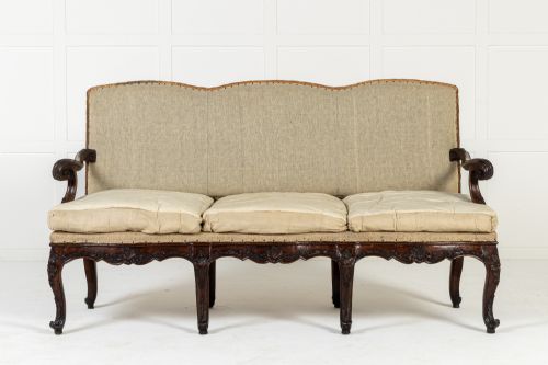18TH CENTURY ITALIAN WALNUT SOFA - ADDITIONAL PHOTO 1