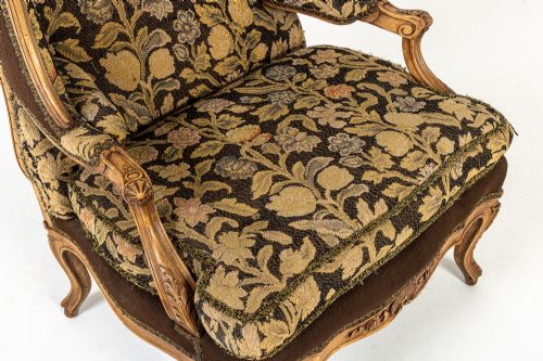 GRAND SCALE PAIR OF 19TH CENTURY FRENCH ARMCHAIRS - ADDITIONAL PHOTO 2