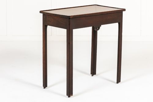 18TH CENTURY GEORGE II ENGLISH MAHOGANY SIDE TABLE - ADDITIONAL PHOTO 7