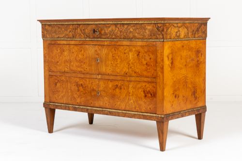 PAIR OF 19TH CENTURY ITALIAN BURR WALNUT COMMODES - ADDITIONAL PHOTO 8