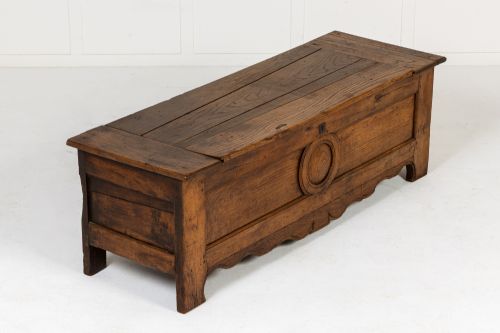 18TH CENTURY FRENCH OAK COFFER - ADDITIONAL PHOTO 5