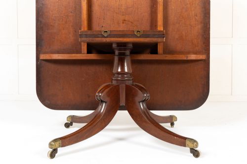 LARGE SCALE 19TH CENTURY ENGLISH REGENCY MAHOGANY TILT TOP TABLE - ADDITIONAL PHOTO 8
