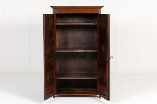 18TH CENTURY SPANISH WALNUT CUPBOARD - ADDITIONAL PHOTO 3