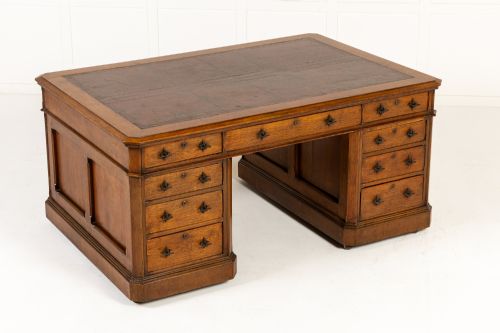 LARGE 19TH CENTURY ENGLISH OAK PARTNERS DESK - ADDITIONAL PHOTO 7
