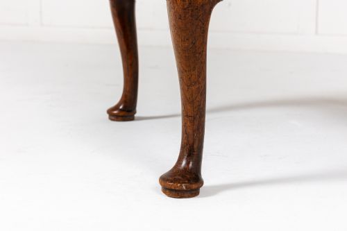 18TH CENTURY ENGLISH WALNUT WING CHAIR C1720 - ADDITIONAL PHOTO 4