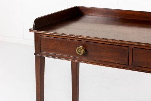 19TH CENTURY ENGLISH REGENCY MAHOGANY SIDE TABLE - ADDITIONAL PHOTO 4