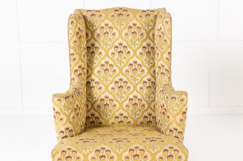 18TH CENTURY ENGLISH MAHOGANY WING ARMCHAIR - ADDITIONAL PHOTO 2