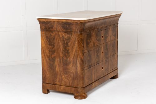 PAIR OF 19TH CENTURY ITALIAN MAHOGANY CHEST OF DRAWERS - ADDITIONAL PHOTO 7
