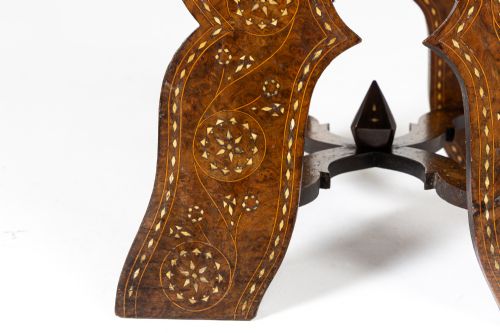 PAIR OF 19TH CENTURY ITALIAN WALNUT HALL CHAIRS - ADDITIONAL PHOTO 4