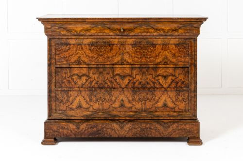 19th century french walnut commode - CATEGORY: ANTIQUE CHEST OF DRAWERS - DATED 19TH CENTURY