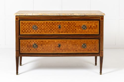 18TH CENTURY ITALIAN WALNUT AND ROSEWOOD COMMODE - ADDITIONAL PHOTO 1