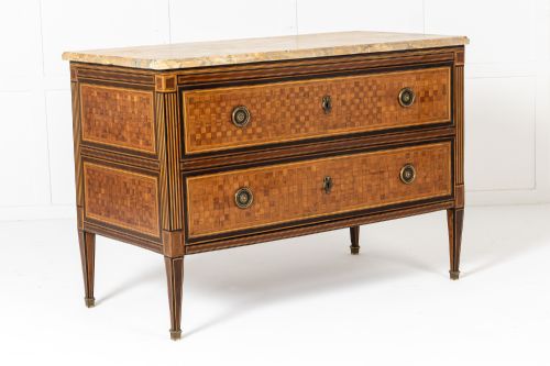 18TH CENTURY ITALIAN WALNUT AND ROSEWOOD COMMODE - ADDITIONAL PHOTO 7