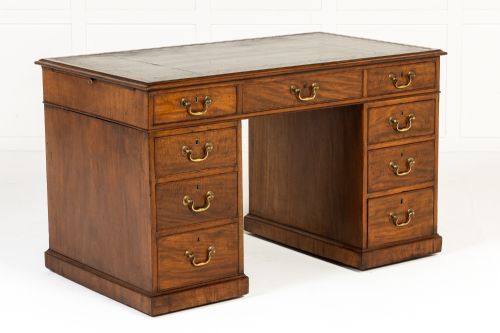 18TH CENTURY ENGLISH MAHOGANY PEDESTAL DESK - ADDITIONAL PHOTO 1