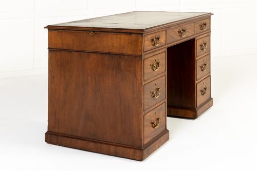 18TH CENTURY ENGLISH MAHOGANY PEDESTAL DESK - ADDITIONAL PHOTO 2