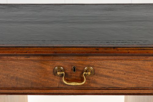 18TH CENTURY ENGLISH MAHOGANY PEDESTAL DESK - ADDITIONAL PHOTO 6